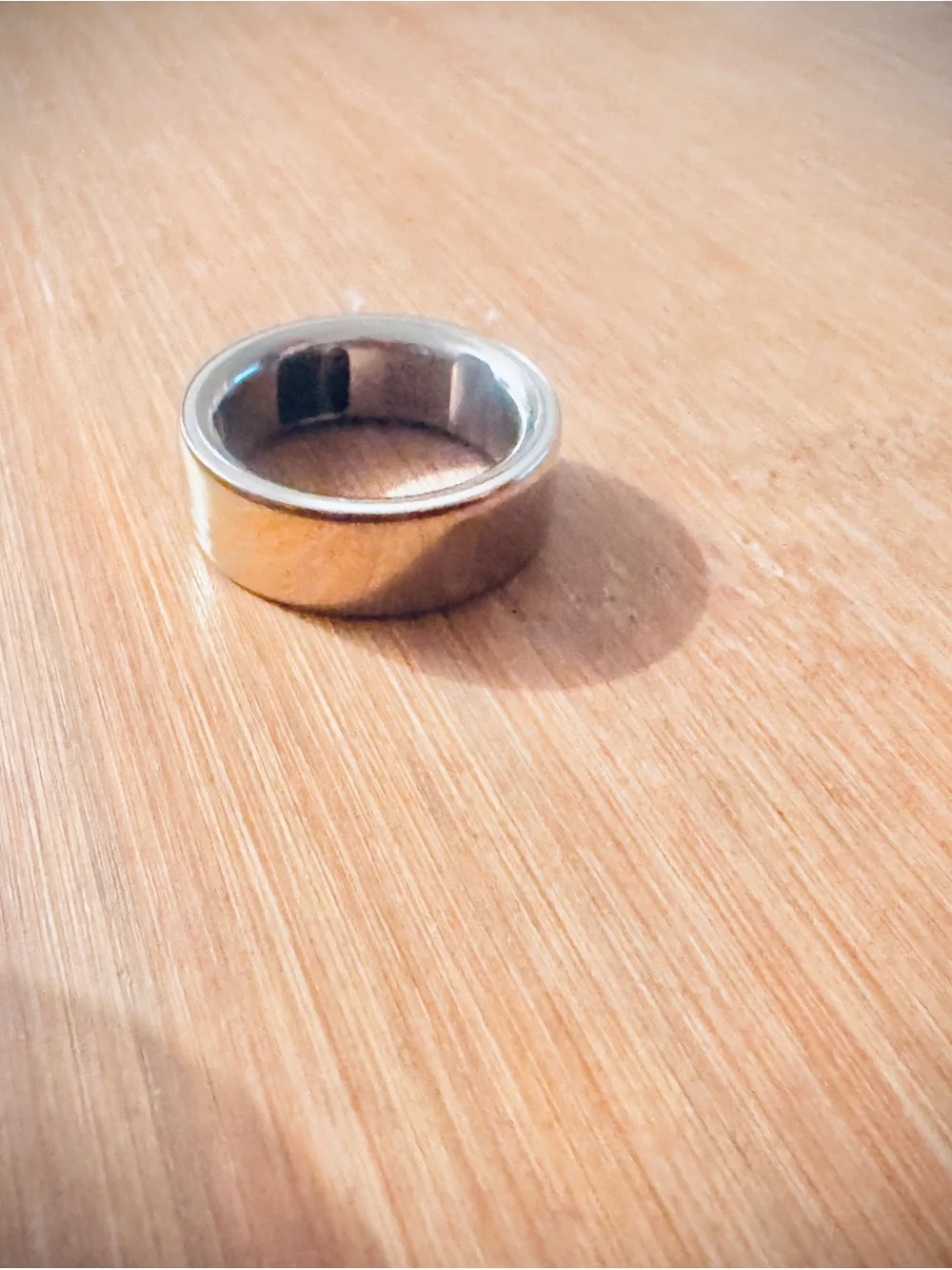 Gold Oura Ring 4 - Size 9 (Very Good Condition)